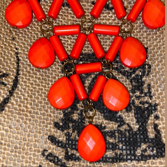 RARE- Vintage Teardrop Bib Statement Necklace - Picture 7 of 7